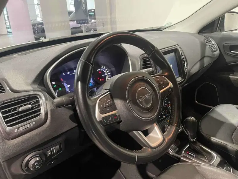 Jeep Compass usata a Genova (8)