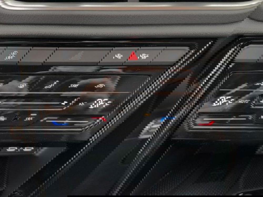 Volkswagen T-Roc nuova a Vicenza (17)