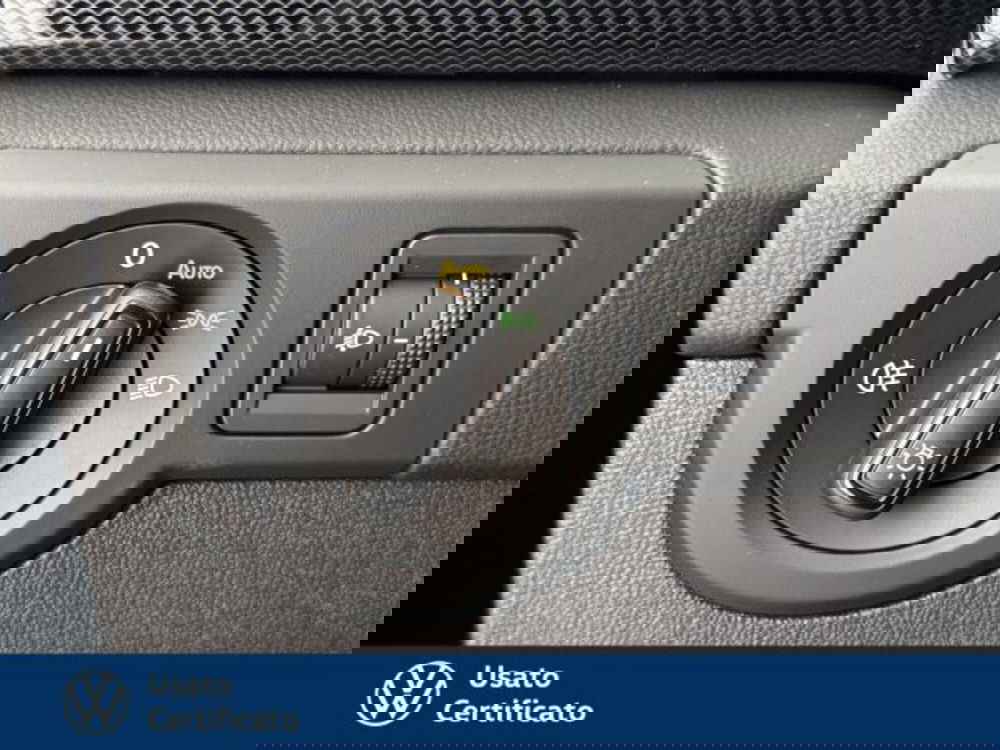 Volkswagen T-Cross nuova a Vicenza (12)