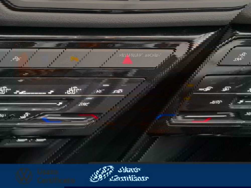 Volkswagen T-Cross nuova a Vicenza (16)