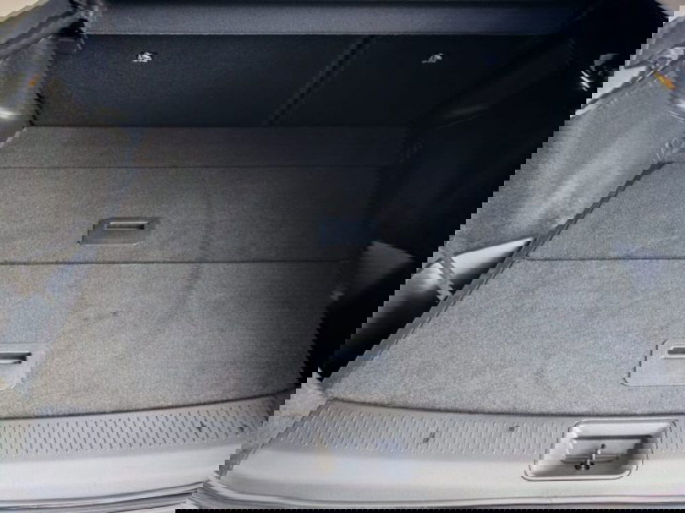 Nissan Ariya nuova a Lucca (16)