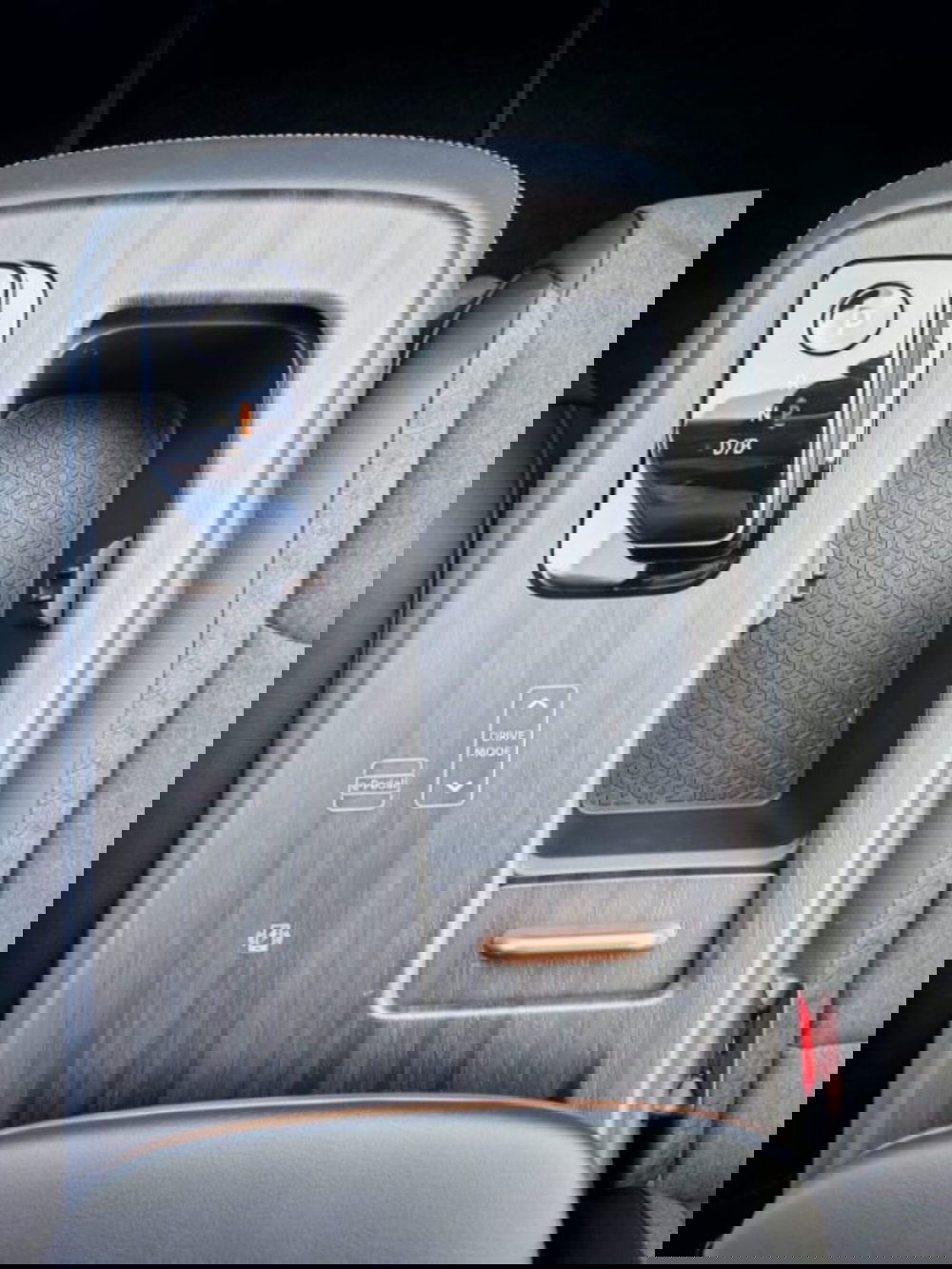 Nissan Ariya nuova a Lucca (18)