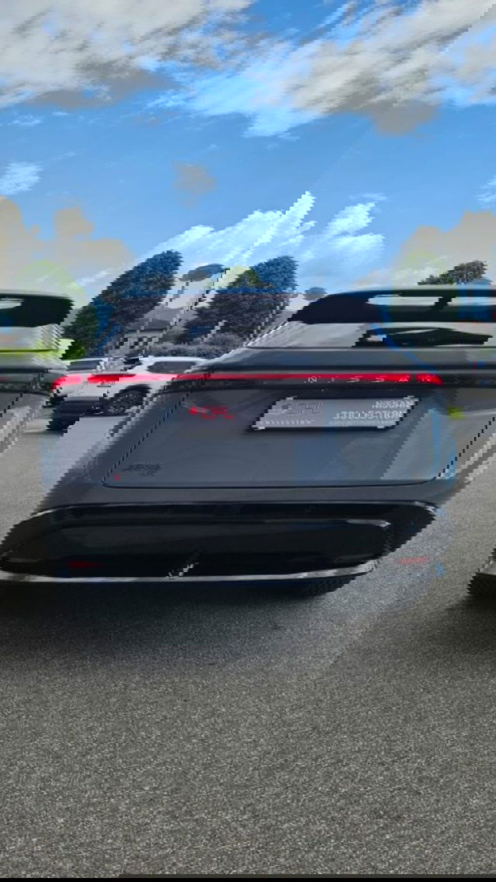 Nissan Ariya nuova a Lucca (5)