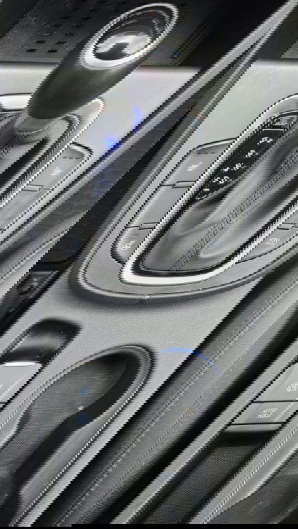 Hyundai Kona usata a Lucca (12)