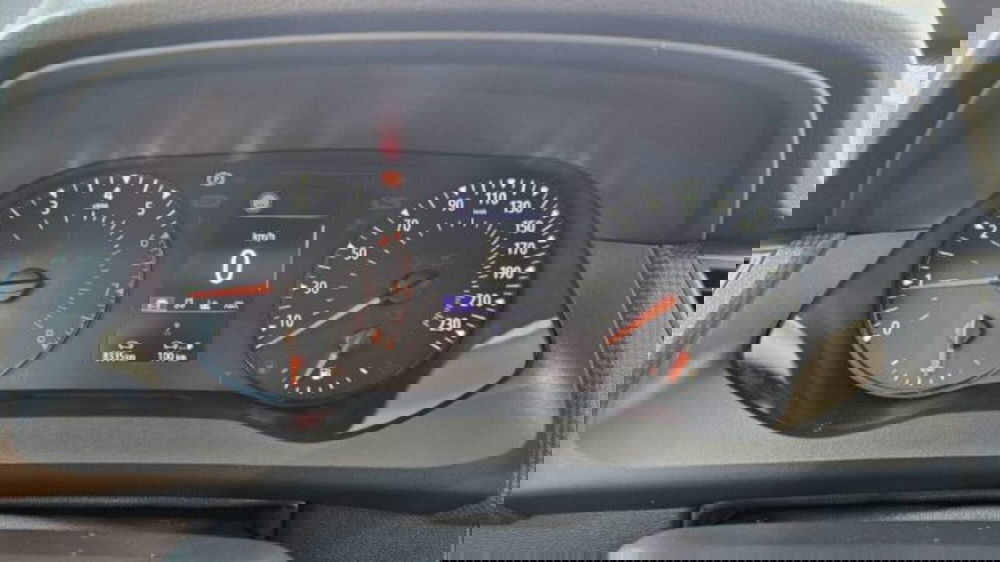 Nissan Townstar usata a Lucca (14)