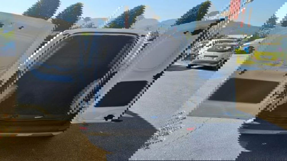 Nissan Townstar usata a Lucca (15)