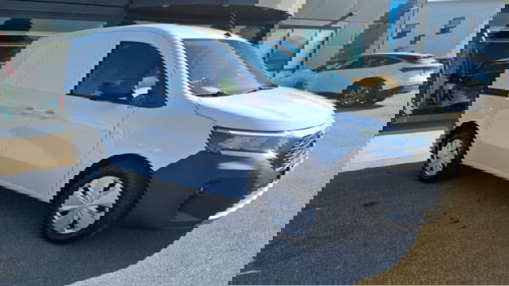 Nissan Townstar usata a Lucca (4)