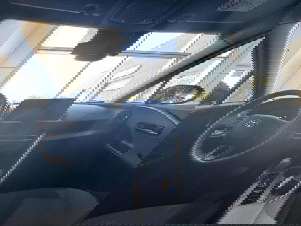 Toyota Toyota C-HR usata a Sassari (13)