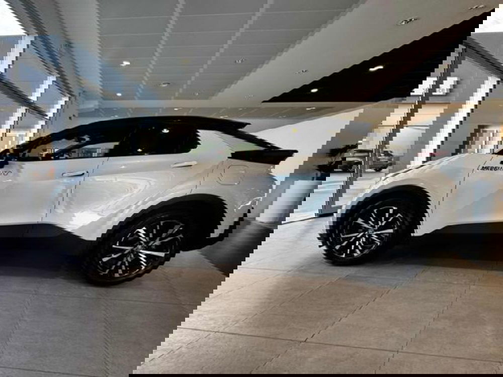 Toyota Toyota C-HR usata a Sassari (8)