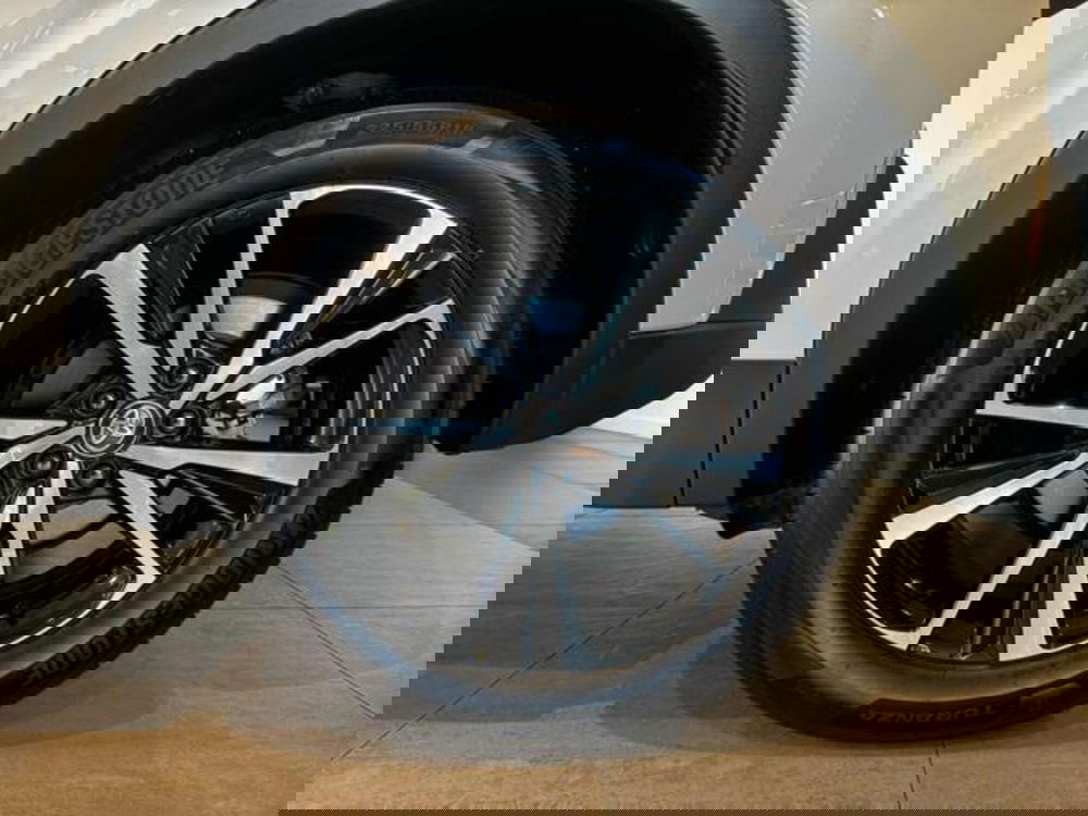 Toyota Toyota C-HR usata a Sassari (9)