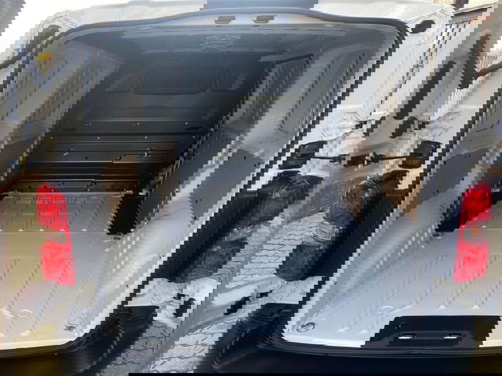 Peugeot Expert Furgone nuova a Torino (8)