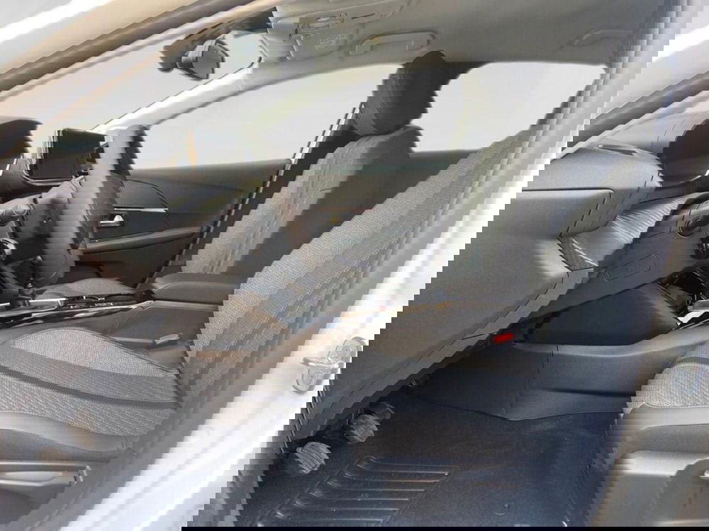 Peugeot 208 nuova a Torino (7)