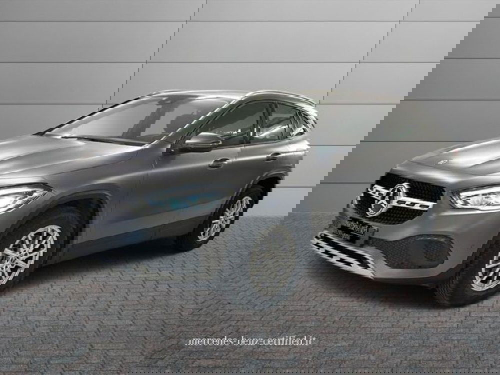 Mercedes-Benz GLA SUV usata a Avellino