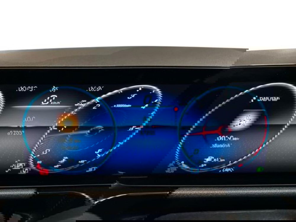 Mercedes-Benz GLA SUV usata a Avellino (13)