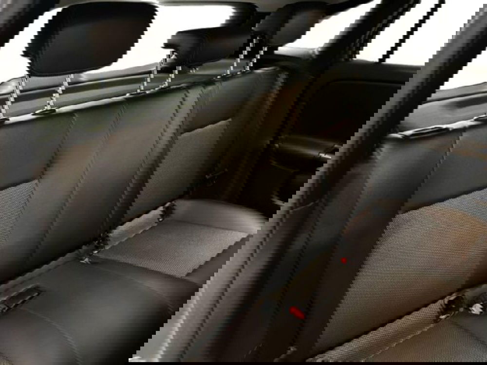 Mercedes-Benz GLA SUV usata a Avellino (16)