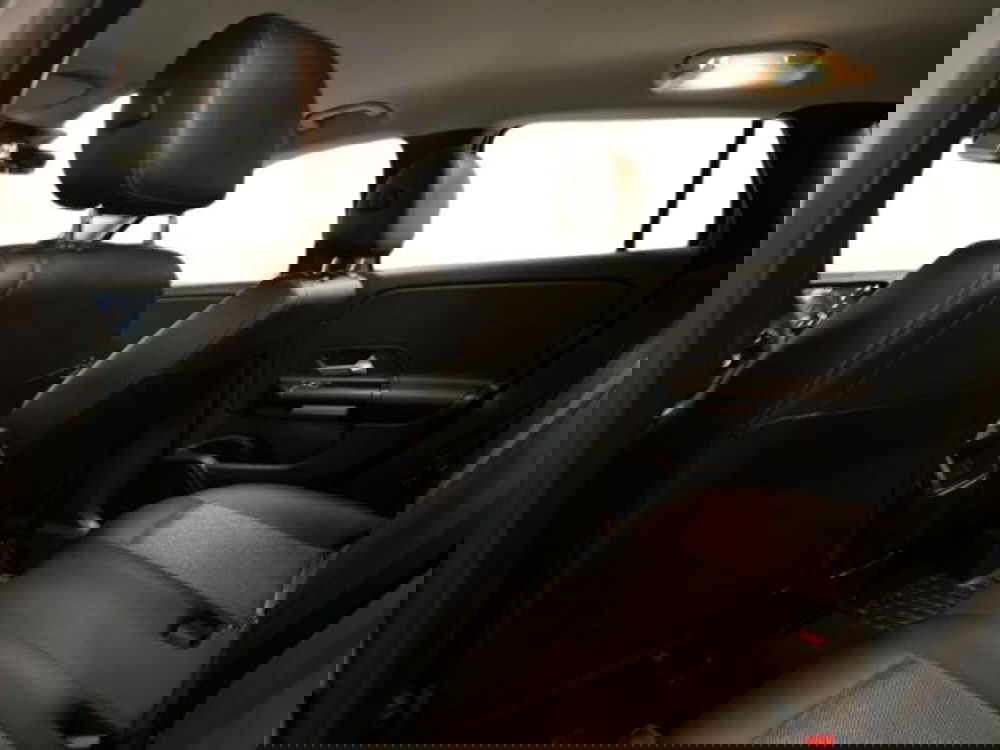 Mercedes-Benz GLA SUV usata a Avellino (18)