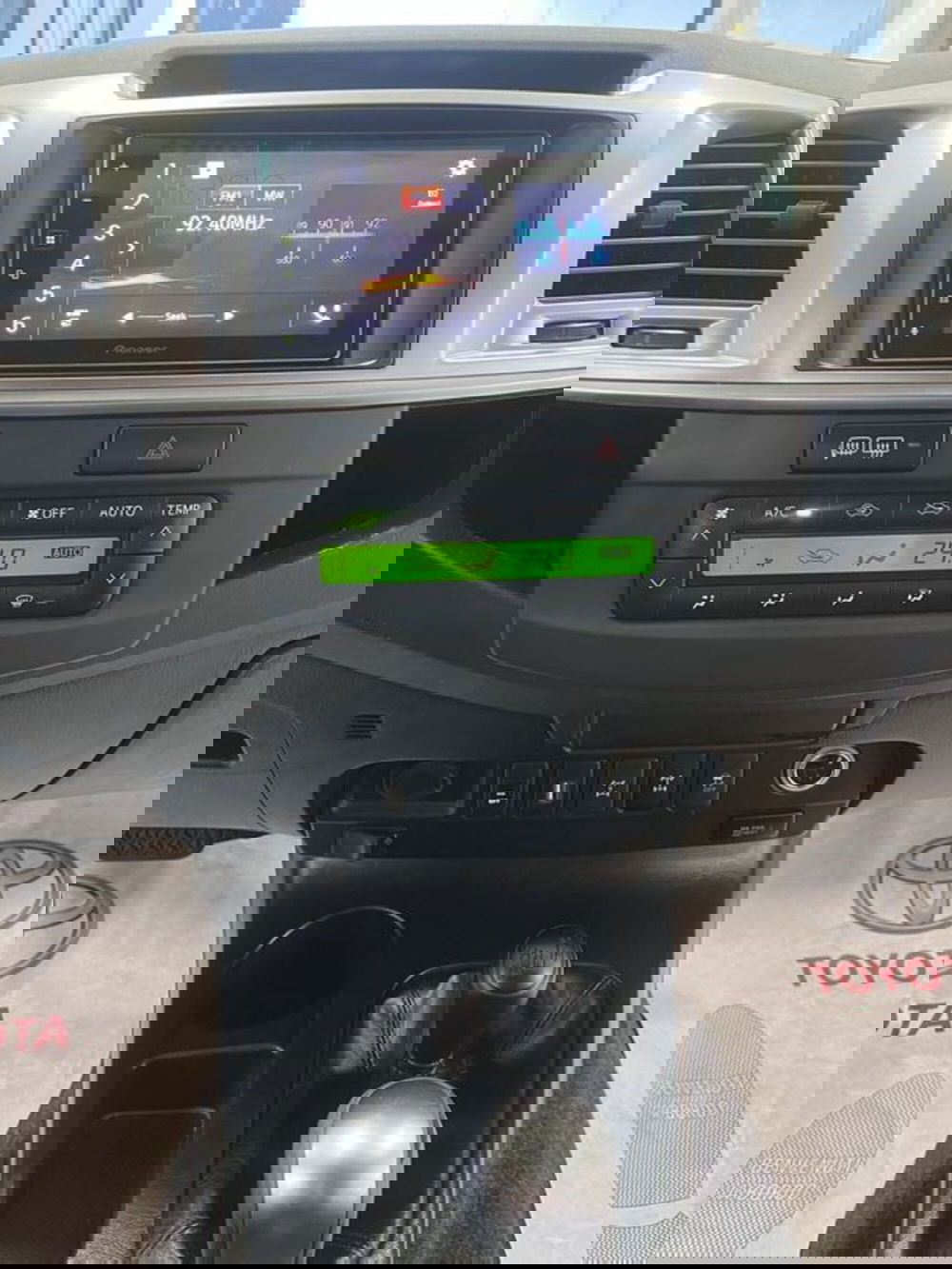 Toyota Hilux usata a Prato (13)