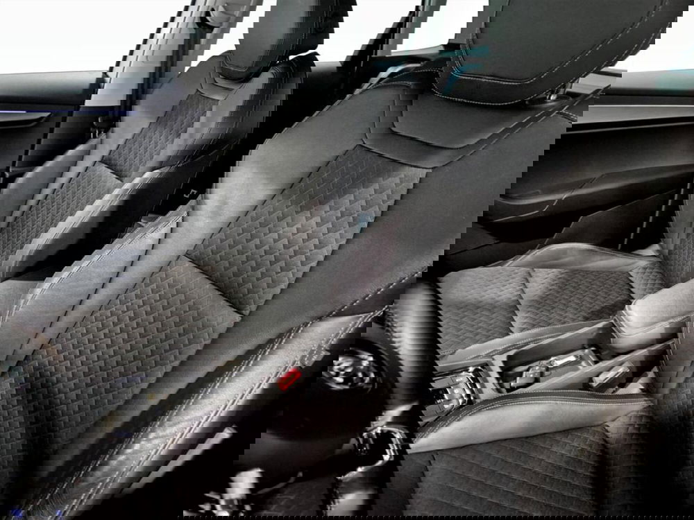 Skoda Karoq usata a Padova (13)