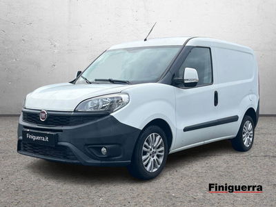 Fiat Dobl&ograve; Furgone 1.6 MJT 105CV PC-TN Cargo Lamierato SX E5+ del 2016 usata a Talamona