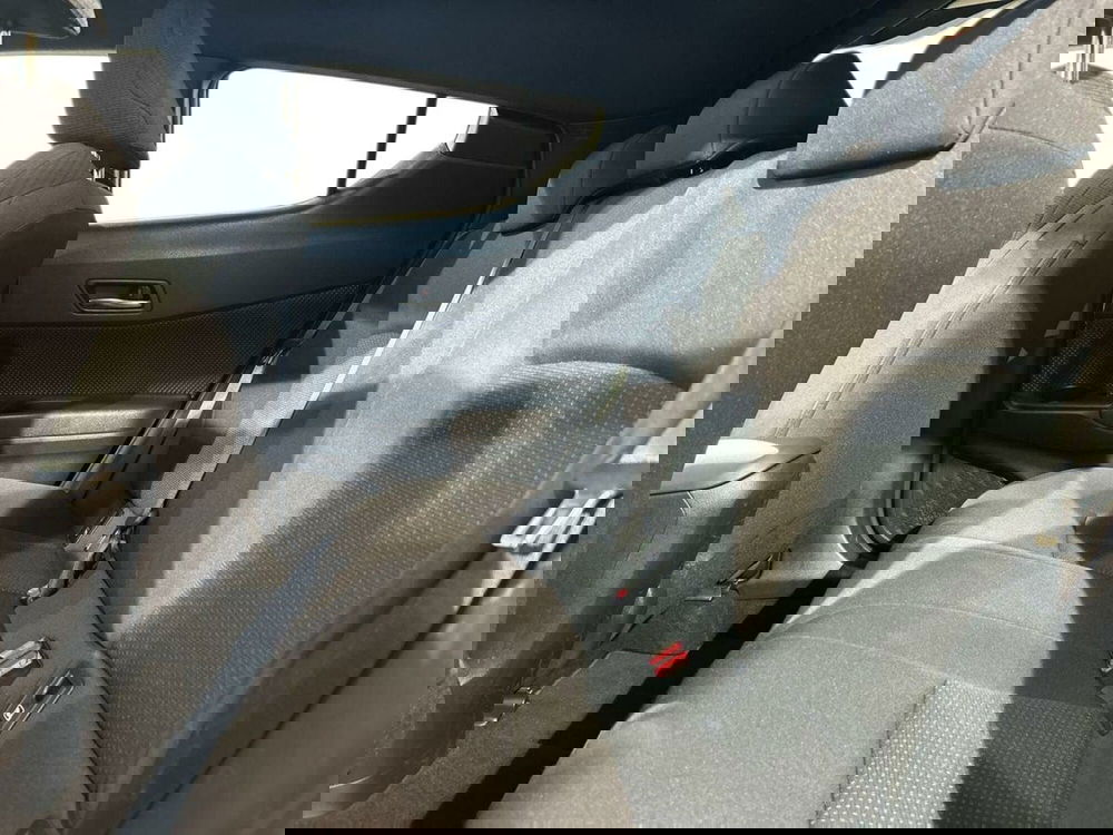 Toyota Toyota C-HR usata a Lecco (12)