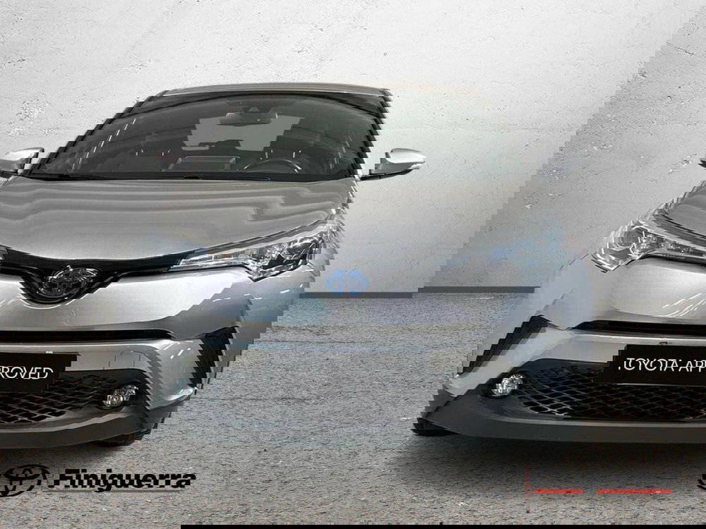 Toyota Toyota C-HR usata a Lecco (3)