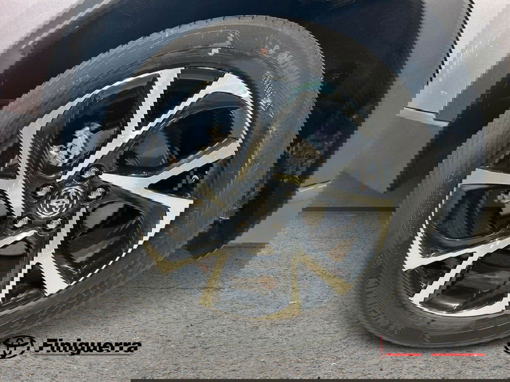 Toyota Toyota C-HR usata a Lecco (8)