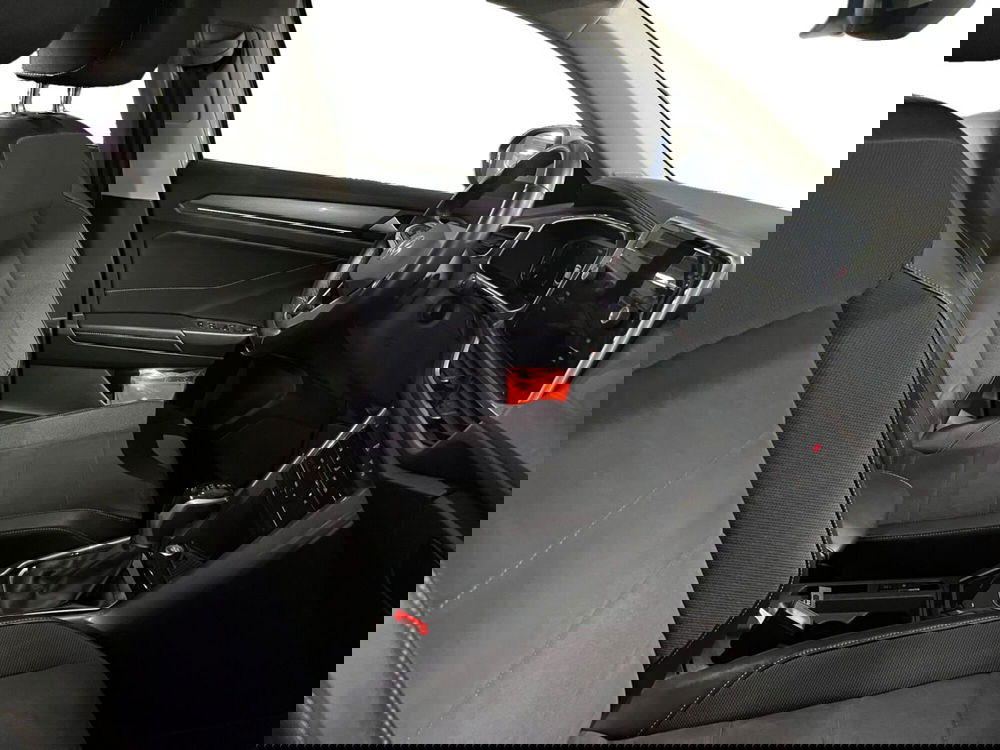 Volkswagen T-Roc usata a Modena (15)