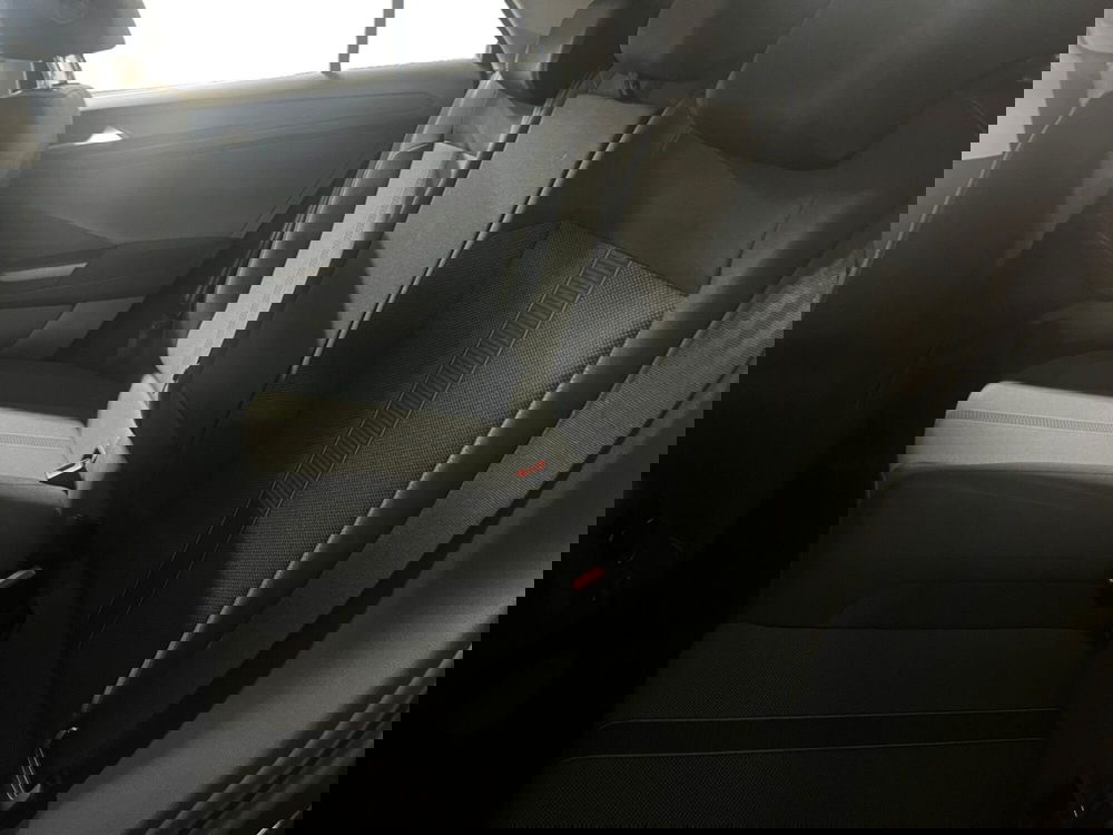 Volkswagen T-Roc usata a Modena (13)