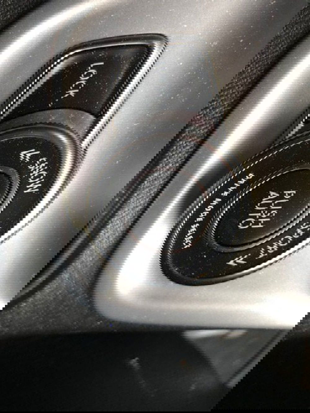 Suzuki Vitara usata a Milano (19)