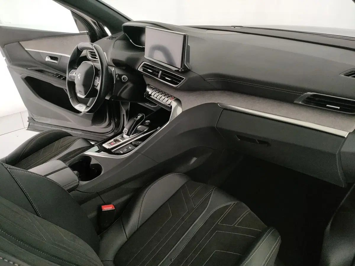 Peugeot 3008 usata a Caserta (13)