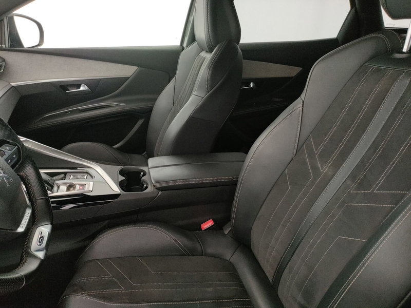 Peugeot 3008 usata a Caserta (17)