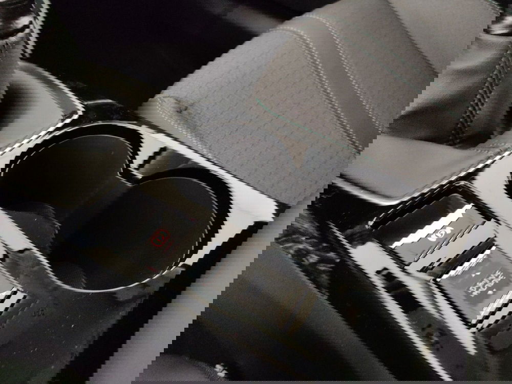 Peugeot 2008 usata a Caserta (18)