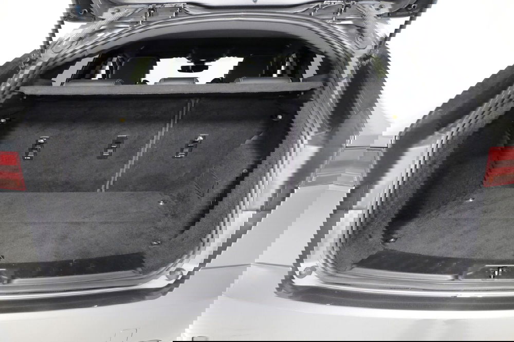 Jaguar E-Pace usata a Torino (12)