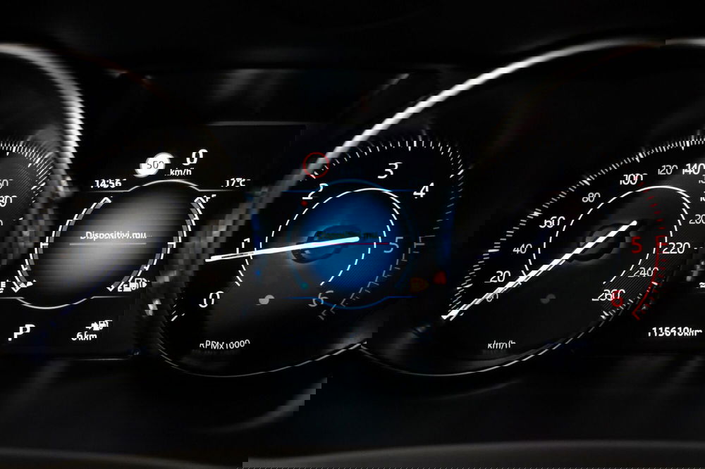 Jaguar E-Pace usata a Torino (15)