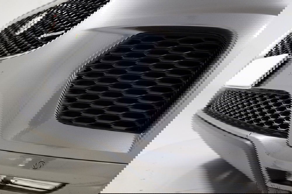 Jaguar E-Pace usata a Torino (19)