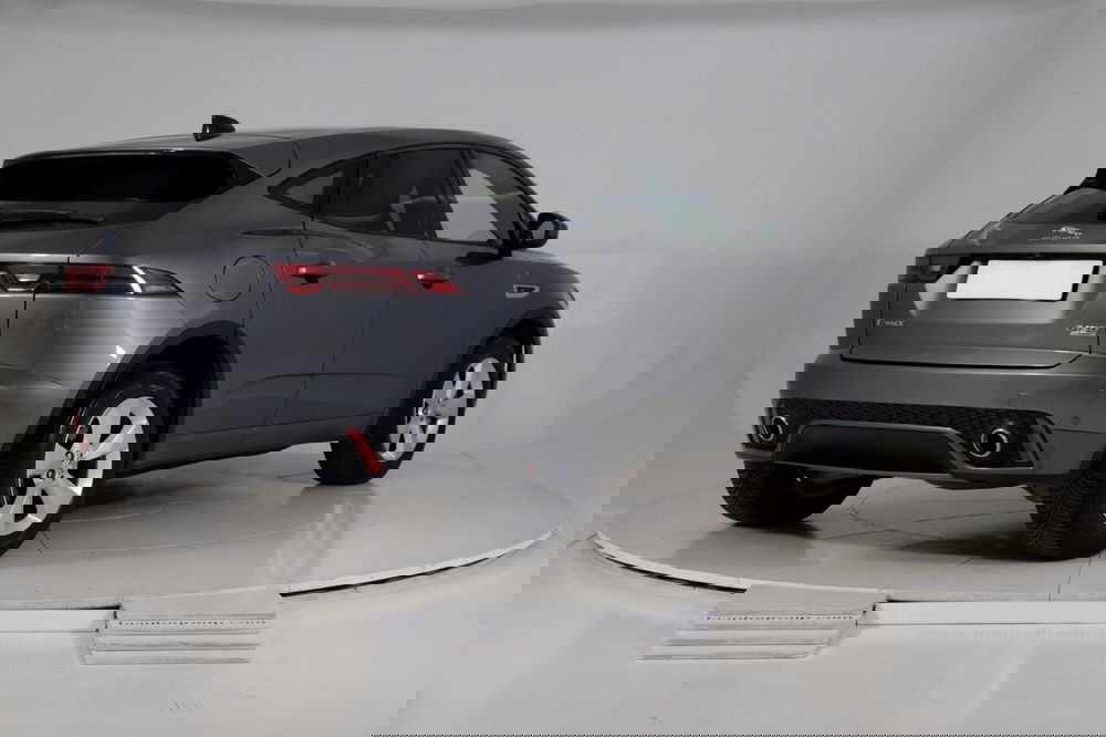 Jaguar E-Pace usata a Torino (2)