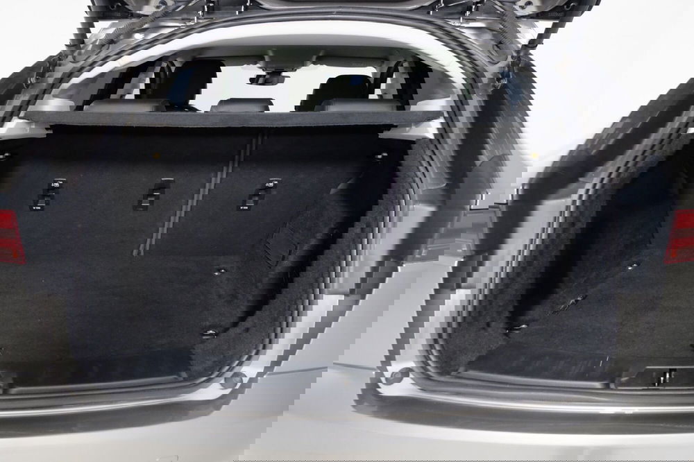 Jaguar E-Pace usata a Torino (13)