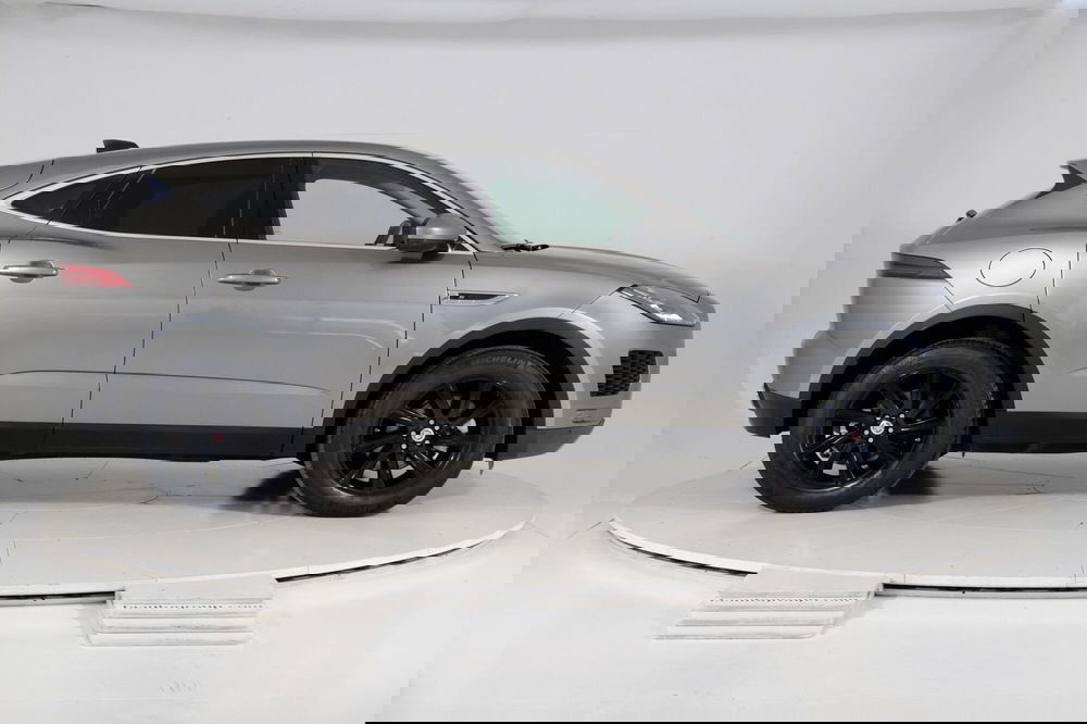 Jaguar E-Pace usata a Torino (6)