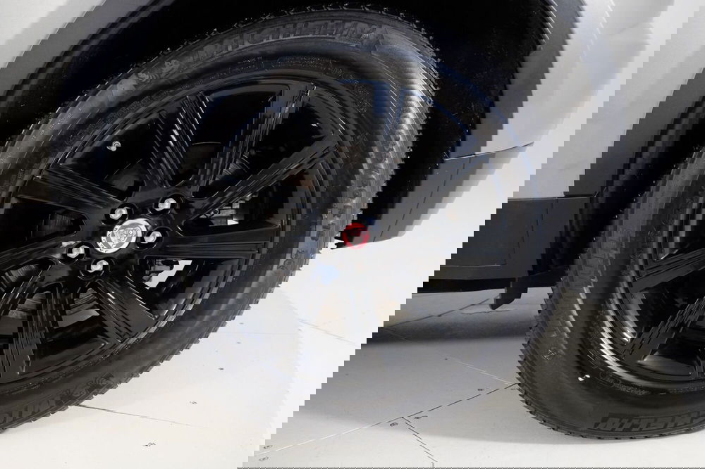 Jaguar E-Pace usata a Torino (9)