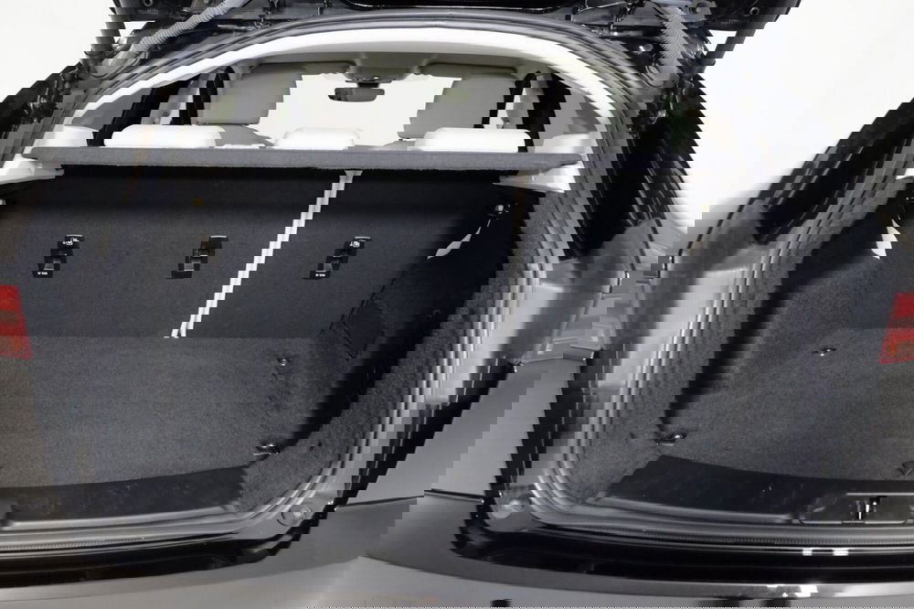 Jaguar E-Pace usata a Torino (13)