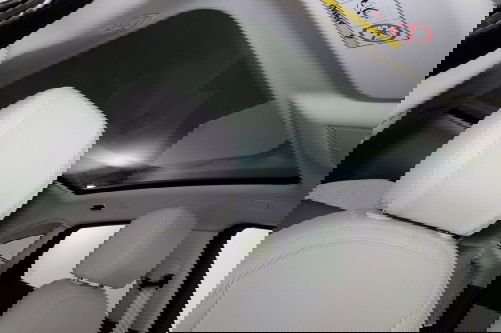 Jaguar E-Pace usata a Torino (17)