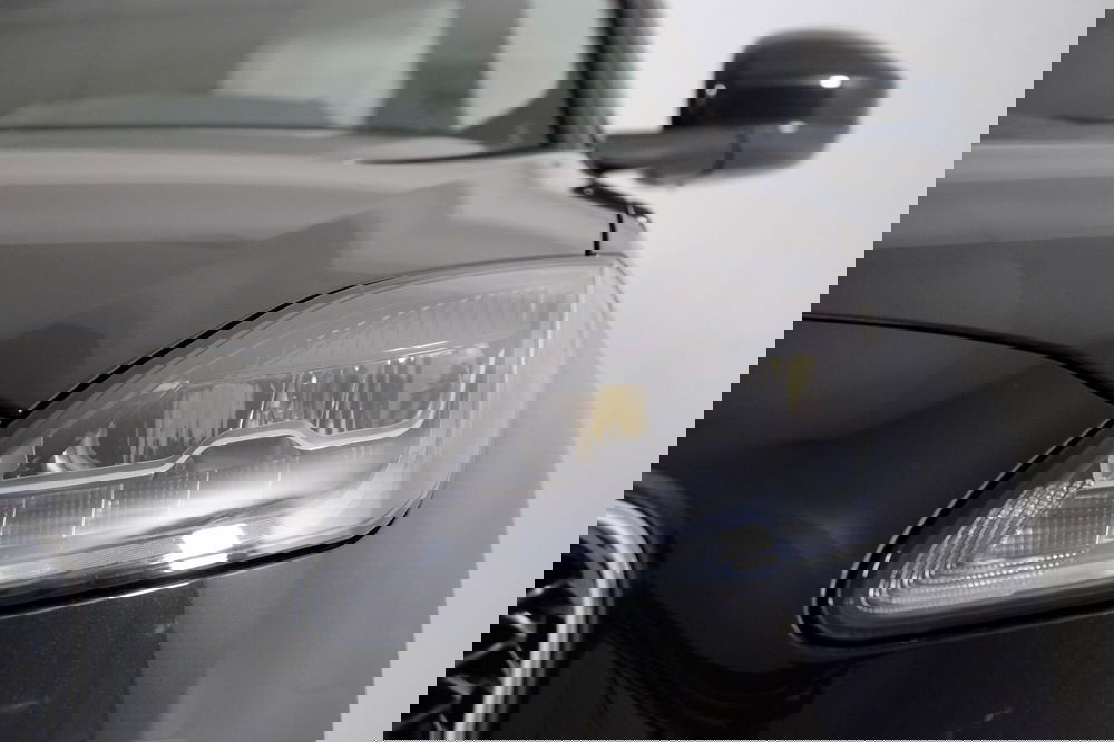 Jaguar E-Pace usata a Torino (20)