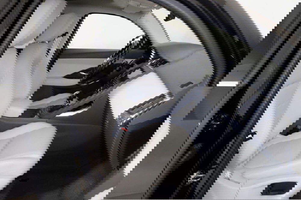 Jaguar E-Pace usata a Torino (9)