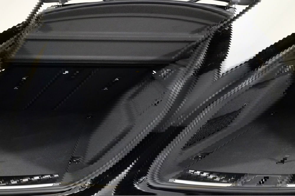 Jaguar F-Pace usata a Torino (13)