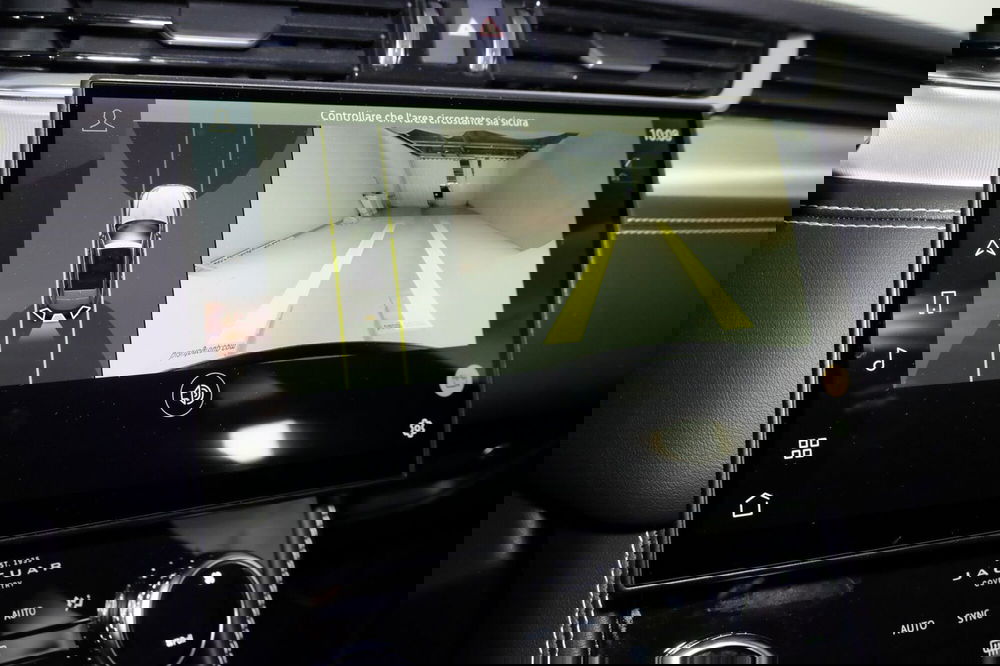 Jaguar F-Pace usata a Torino (16)