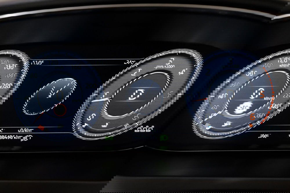 Jaguar E-Pace usata a Torino (15)