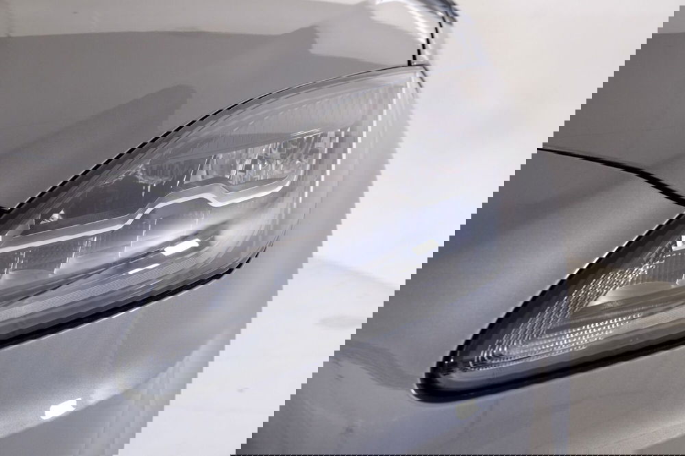 Jaguar E-Pace usata a Torino (20)