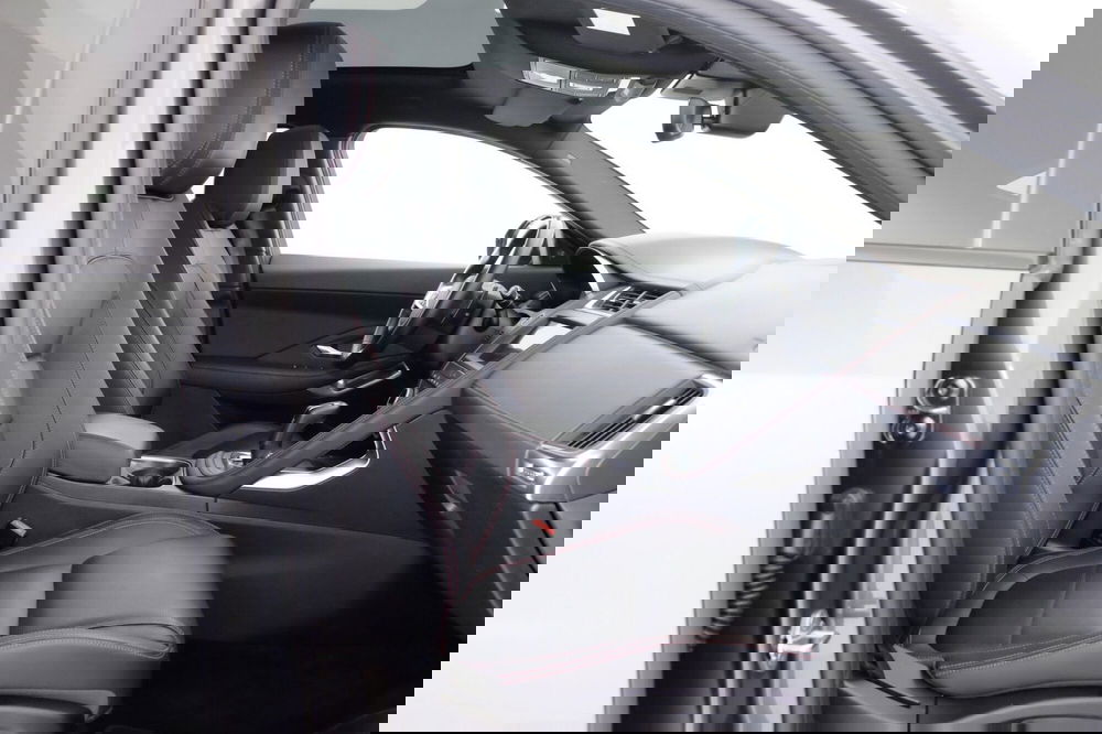 Jaguar E-Pace usata a Torino (9)