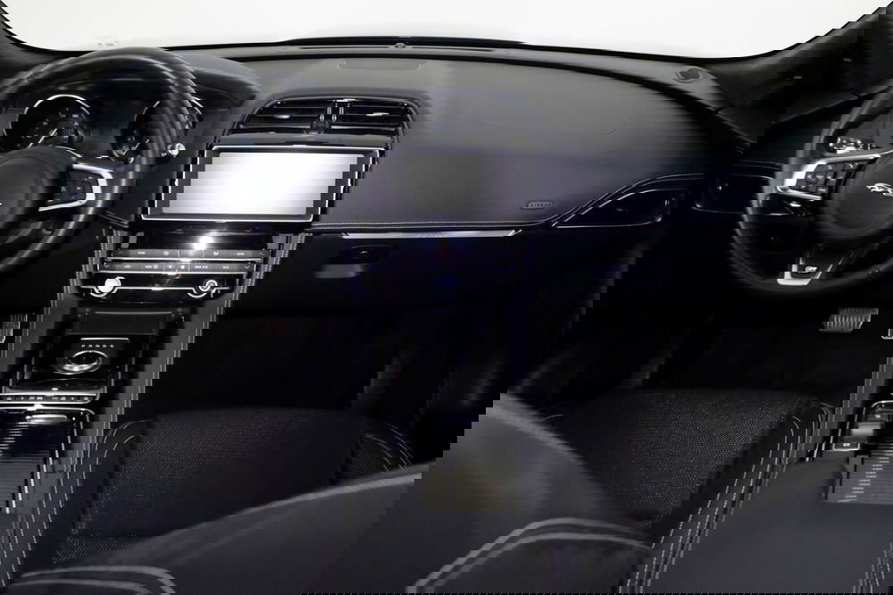 Jaguar F-Pace usata a Torino (4)