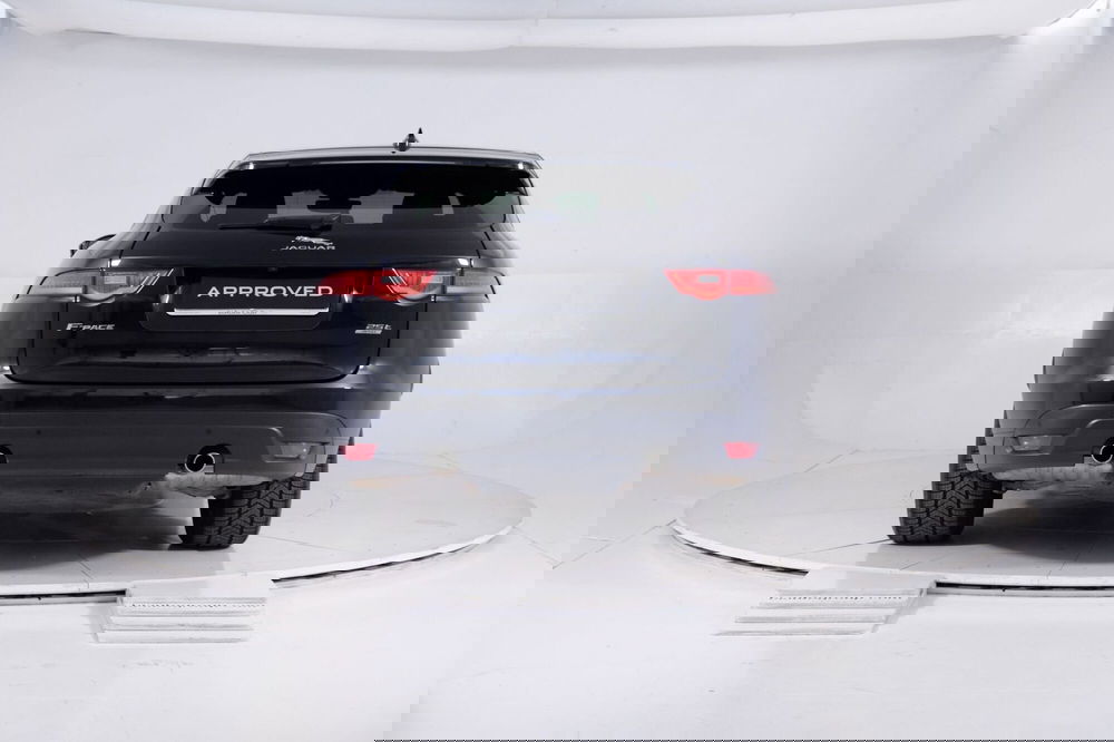 Jaguar F-Pace usata a Torino (7)
